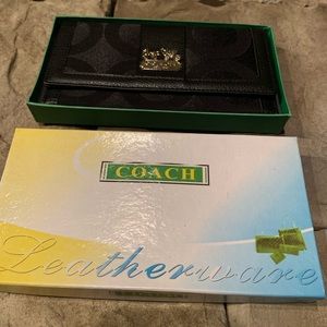 Coach trifold wallet